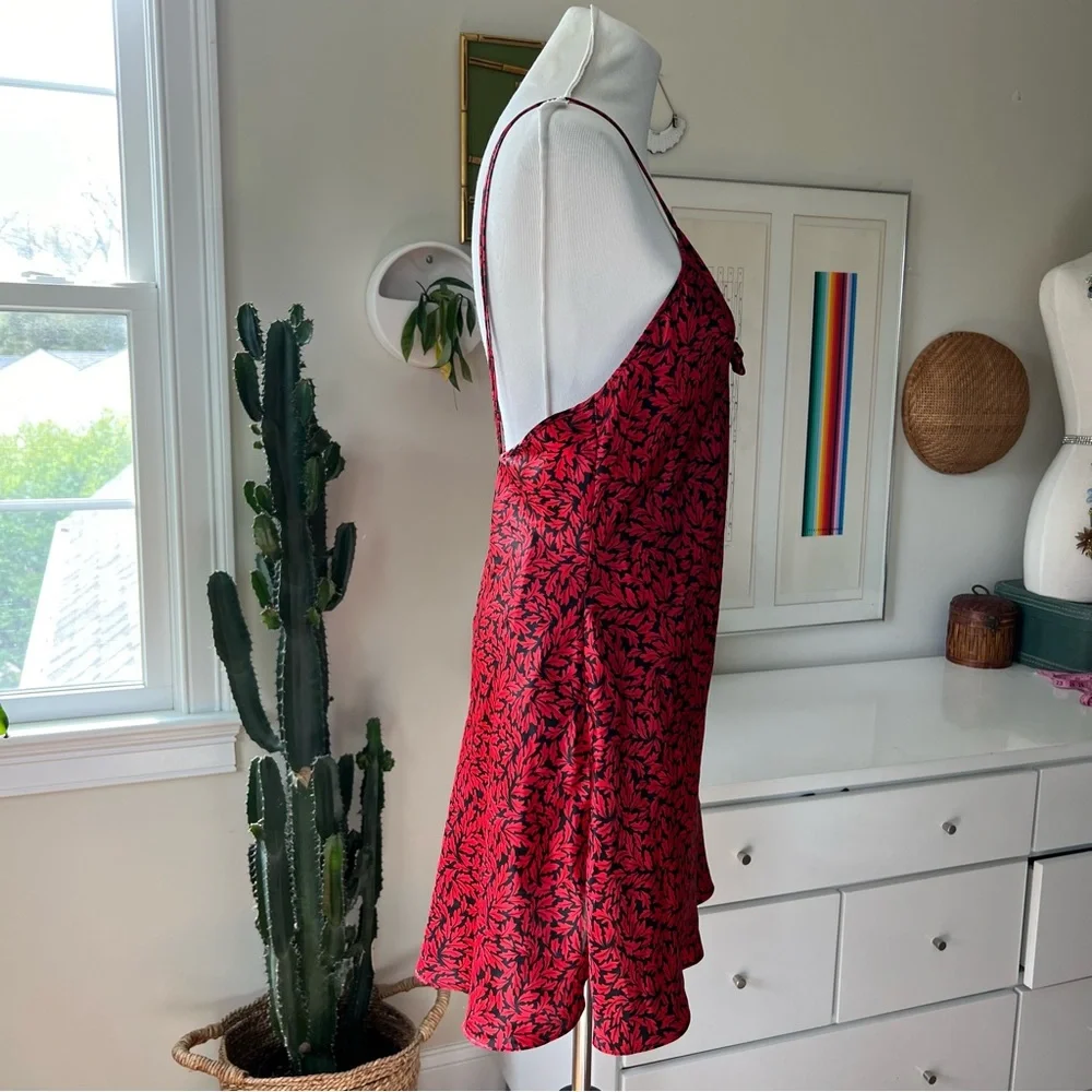 Vintage Val Mode Lingerie Red & Black Floral Nightgown Size Large - Picture 5 of 11